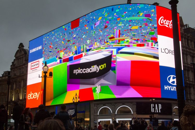 Maximizing Impact: The Role of Digital Billboards in Advertising